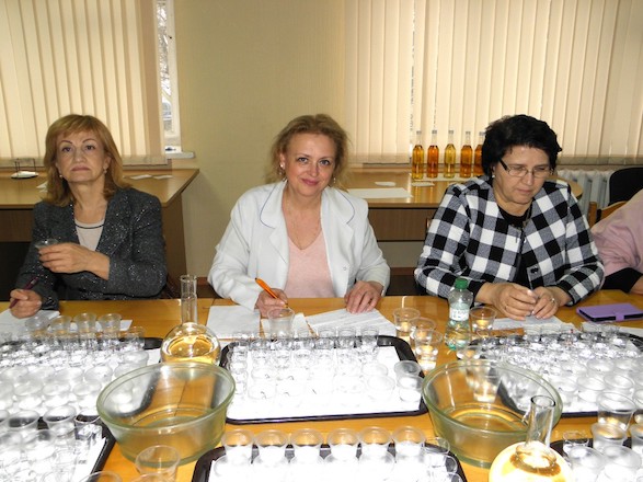 Сенсорна оцінка якості хлібопекарських виробів, підготовка експертів-дегустаторів